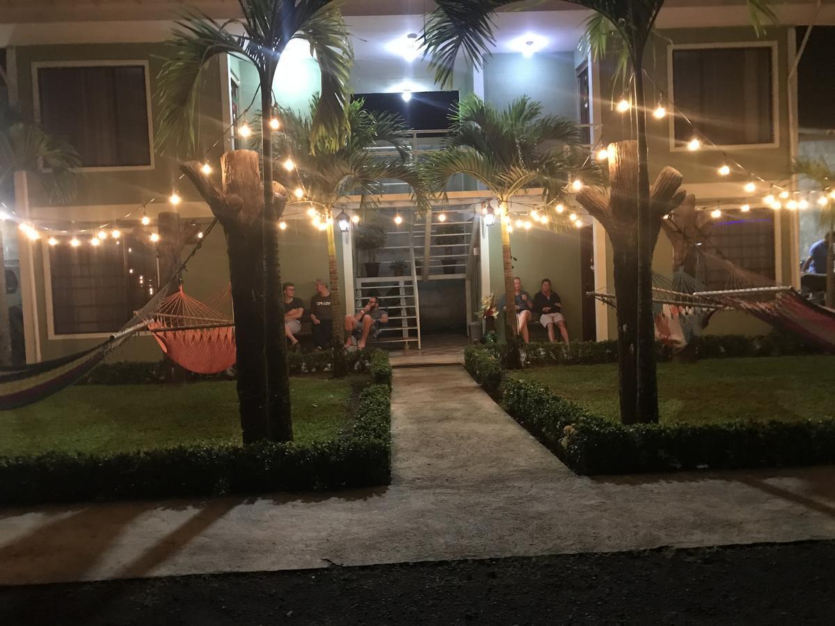 La Fortuna Backpackers Resort Екстер'єр фото