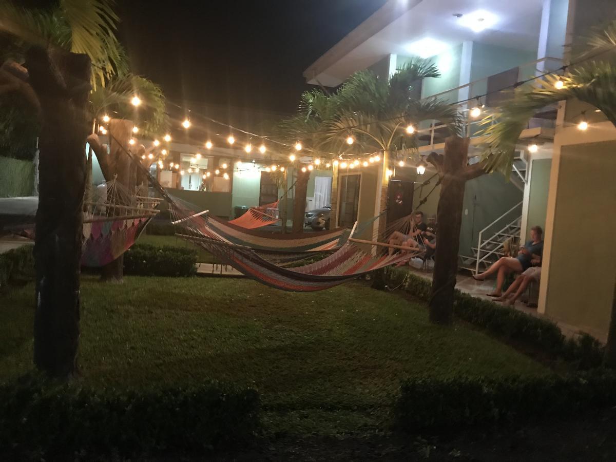 La Fortuna Backpackers Resort Екстер'єр фото