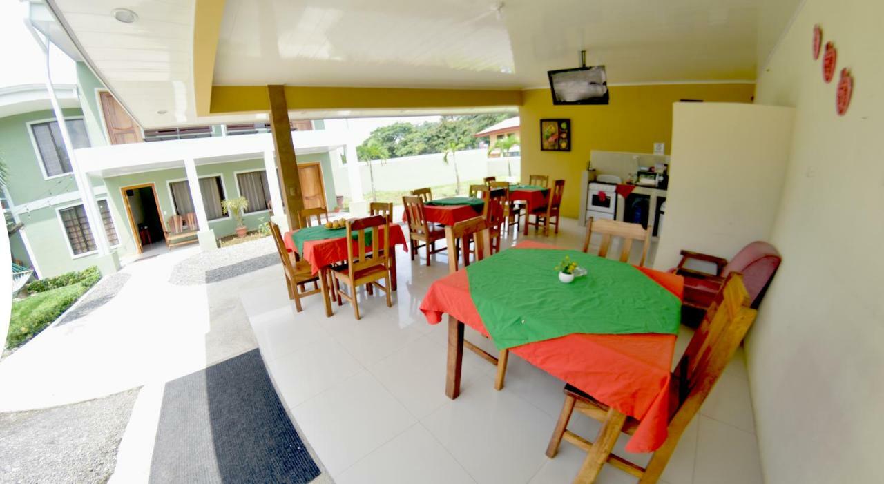 La Fortuna Backpackers Resort Екстер'єр фото